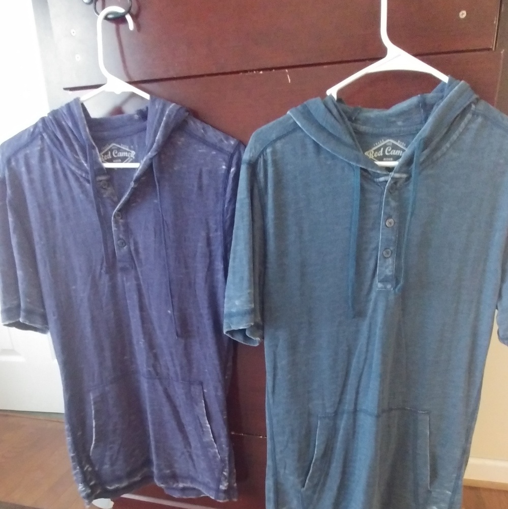 Men's shirt with hoodie